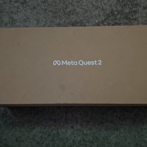 Oculus Quest 2 - Picture 3 of 3